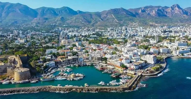 Kıbrıs Gezilecek Yerler: Girne'den Başlayan Keşif Rotası