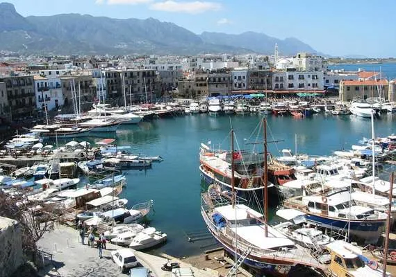 Girne'de Taksi Nasıl Çağrılır? En Hızlı ve Güvenli Yöntemler